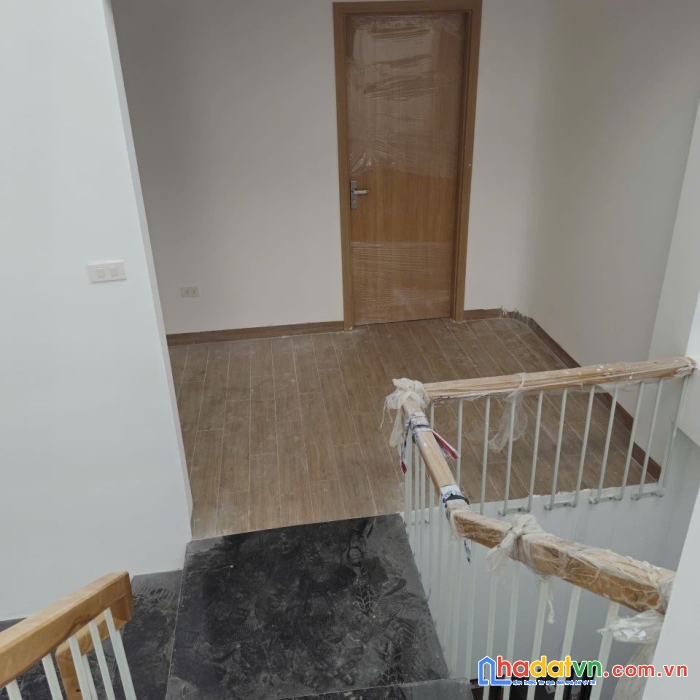 Bán nhà 47m2x3t, 3.55ty, mặt kinh doanh, oto đậu cửa ra tố hữu 5 phút