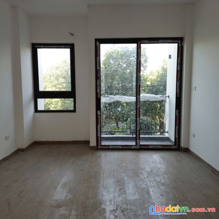 Bán nhà 47m2x3t, 3.55ty, mặt kinh doanh, oto đậu cửa ra tố hữu 5 phút