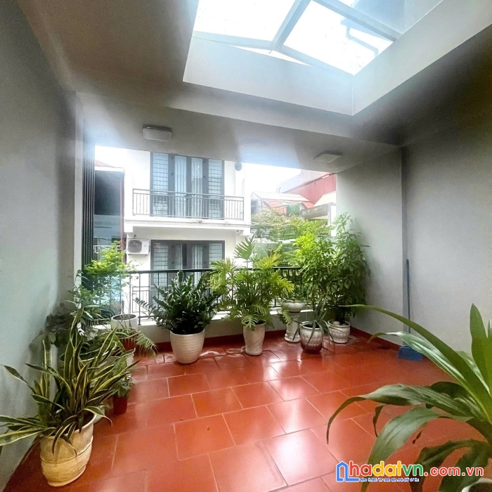 Bán nhà phố lạc trung, hai bà trưng 67m, 4 tầng, mt 4.5m. giá: 20.8 tỷ