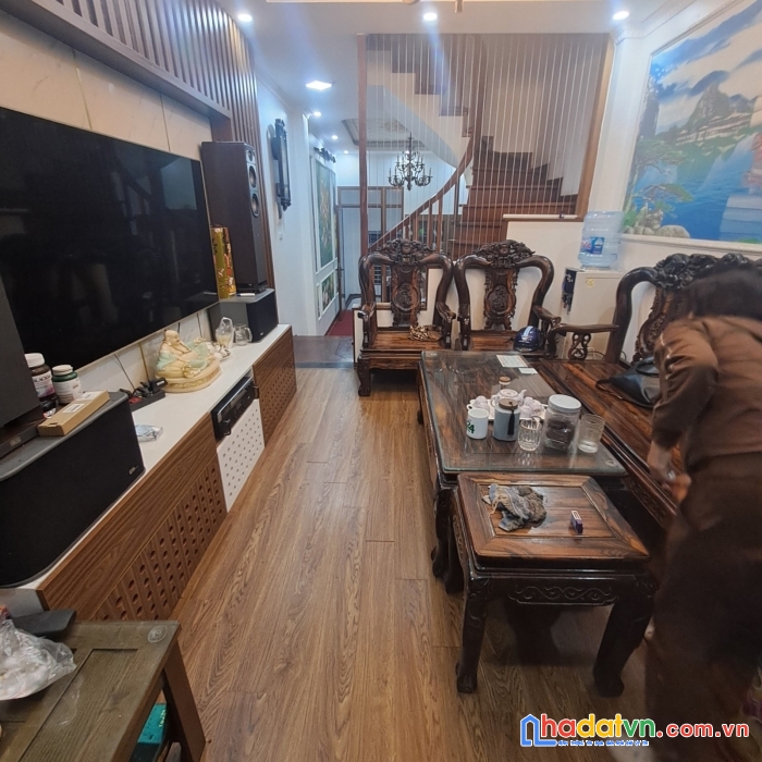 Nhà mới đẹp - siêu thoáng - kinh doanh đỉnh - ngõ thông tứ tung