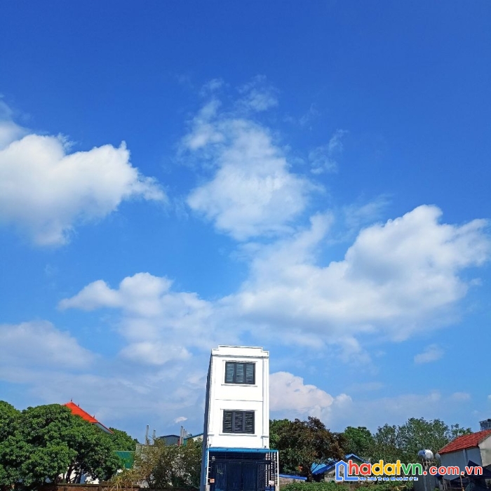 Bán nhà độc lập dân xây, 2.7 tỷ , 50m2x3t, trung tâm đại thành
