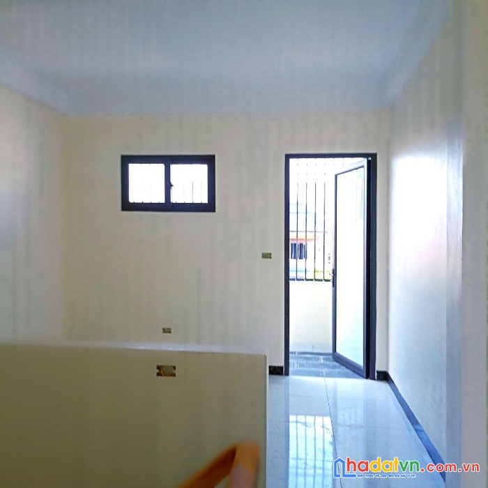 Bán nhà độc lập dân xây, 2.7 tỷ , 50m2x3t, trung tâm đại thành