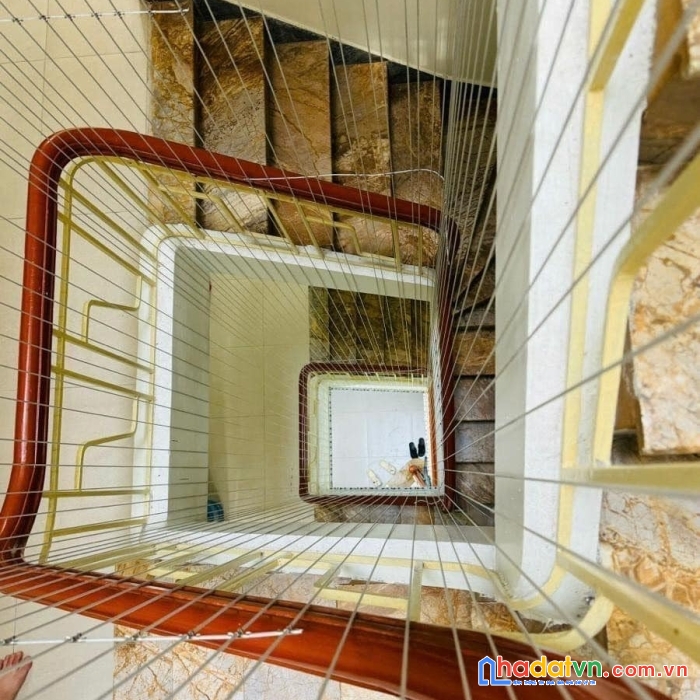 Bán nhà phố minh khai, hai bà trưng 51m, 4 tầng. giá: 14.3 tỷ