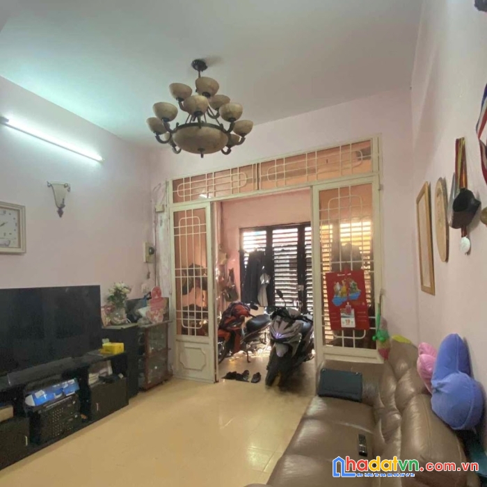 Bán nhà hẻm xe tải thông tạ quang bửu q.8 - 90 m2 - 3 tầng - giá 8 tỷ