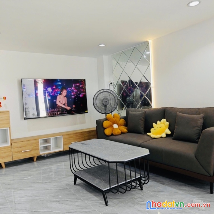 Bán nhà mới phường 15 gò vấp, 4pn, 3wc gần 50m2, chỉ 4.x tỷ