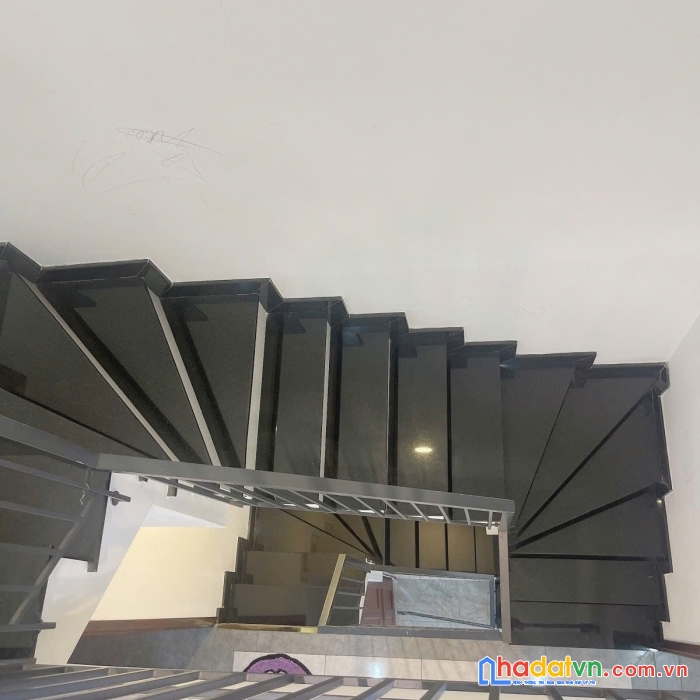 Bán nhà phường 15, gò vấp, gần 40m2, full nội thất, hẻm ôtô, 4pn, chỉ nhỉnh 4 tỷ