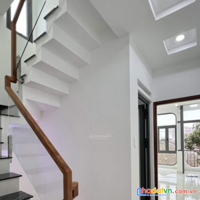 Bán nhà hxh phạm thế hiển q.8 - 60m2 - 4 tầng - giá 6.5 tỷ