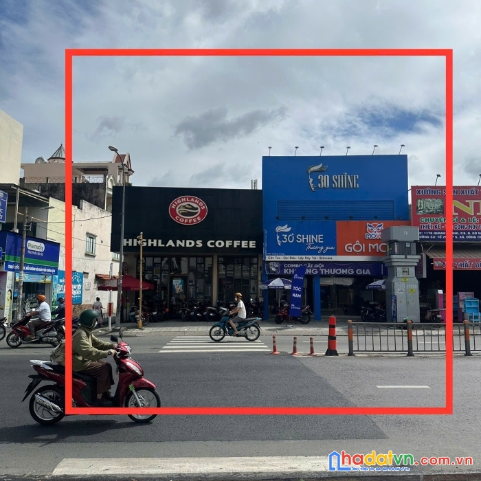 Địa chỉ: 1180 quang trung, q. gò vấp (gân ngã tư phan huy ích - phạm văn chiêu)
