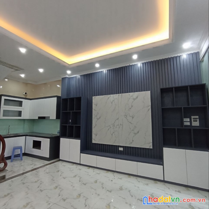 Bán căn nhà 31m2x4t, 3.35tỷ, 2 bước chân ra chợ đông la