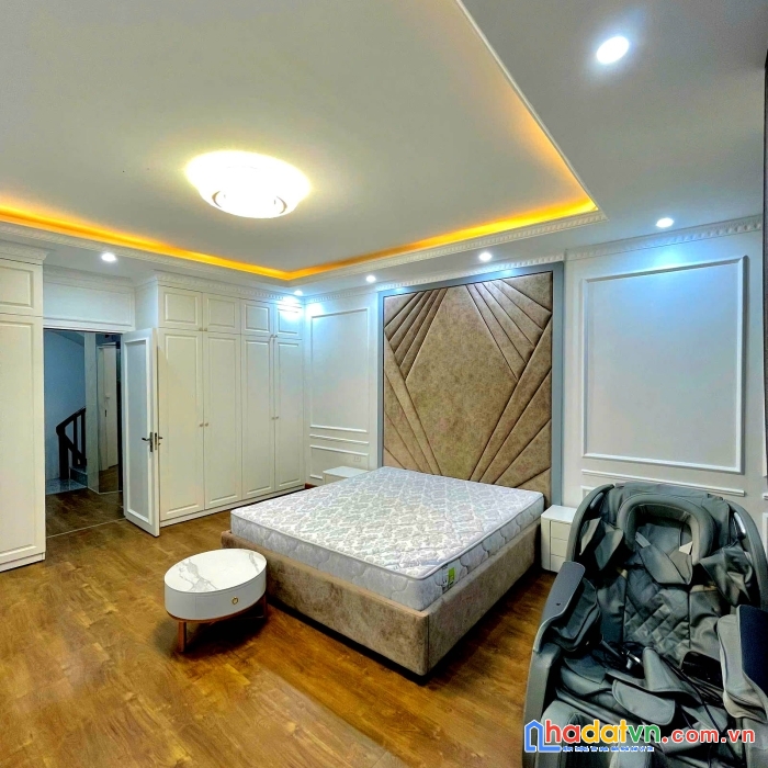 Bán nhà hót bồ đề long biên 50m2 6 tầng 12.8 tỷ