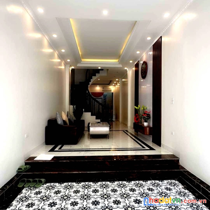 Bán nhà ngõ ô  tô bồ đề long biên 54m2 4 tầng 10.5 tỷ