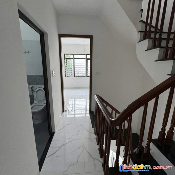Bán căn 35m2x4t, đồng nhân, mặt kinh doanh, oto đậu cửa