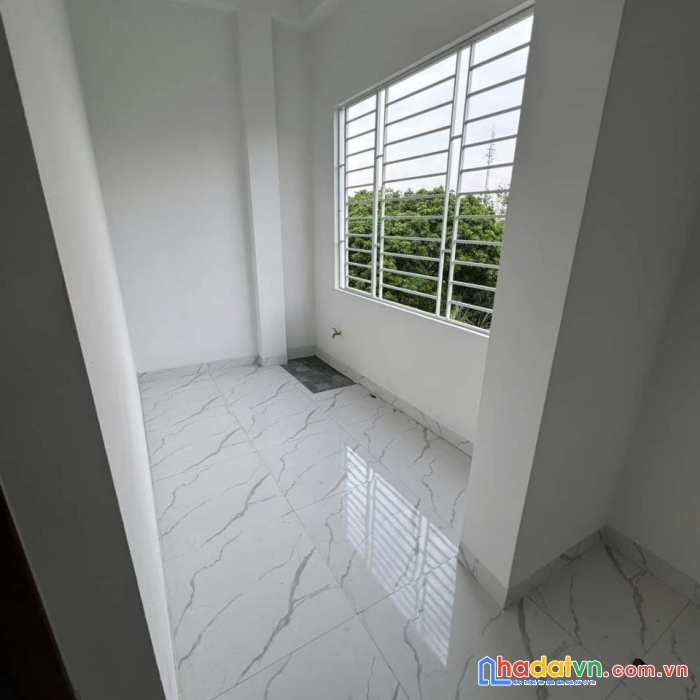 Bán căn 35m2x4t, đồng nhân, mặt kinh doanh, oto đậu cửa
