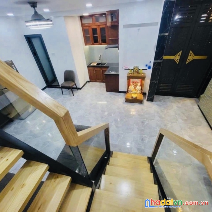 Nhà đẹp quận 10 lê hồng phong, 36m2, 3 tầng lung linh, nội thất cao cấp, 3.x tỷ