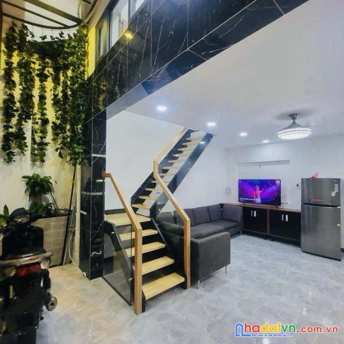 Nhà đẹp quận 10 lê hồng phong, 36m2, 3 tầng lung linh, nội thất cao cấp, 3.x tỷ