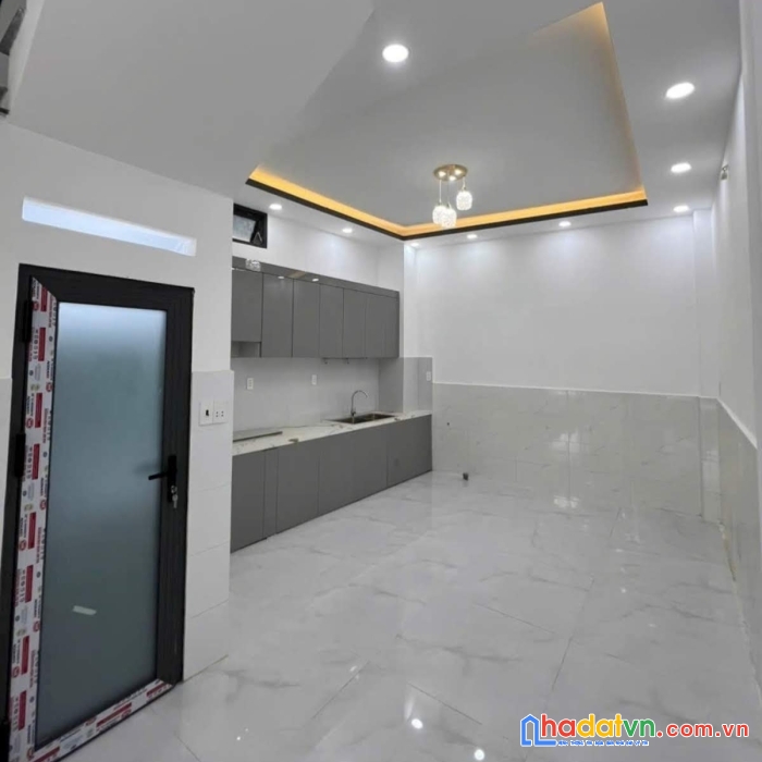 Bán nhà hxh nguyễn thị tần gần chợ rạch ông q.8 - 70m2 - 2 tầng - giá 6.7 tỷ