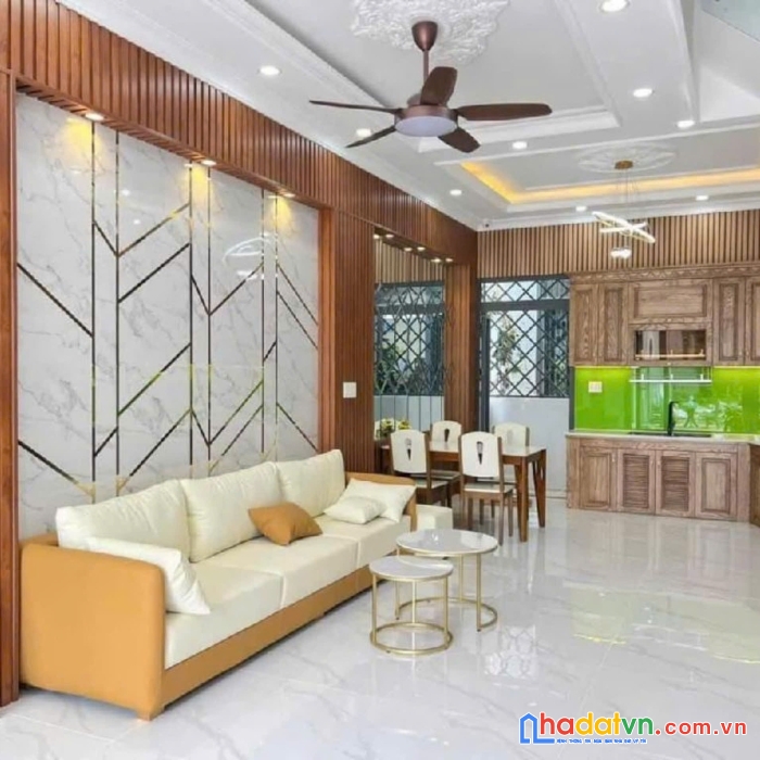 Cần bán gấp giảm 100tr giá chỉ còn hơn 5 tỷ, nhà 3 tầng mới xây nằm ngay linh xuân, thủ đức!