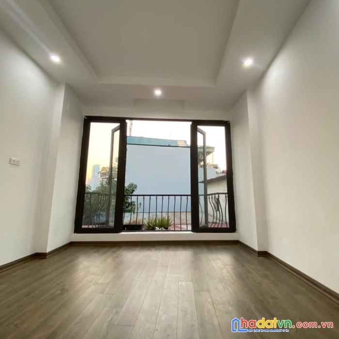 Bán nhà phố trương định, hai bà trưng 37m, 5 tầng. giá: 4.85 tỷ