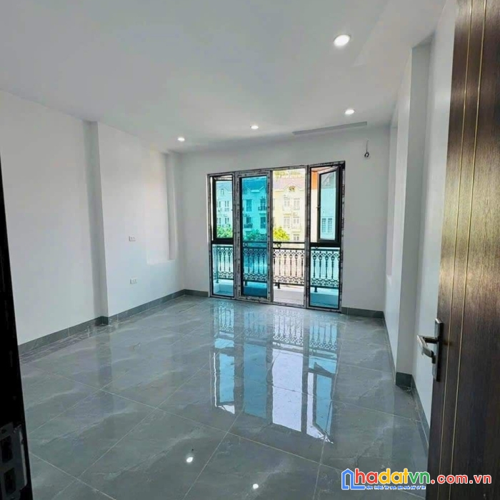 Bán căn 33m2x4t, đông lao- đông la, 300m ra vành đai 4