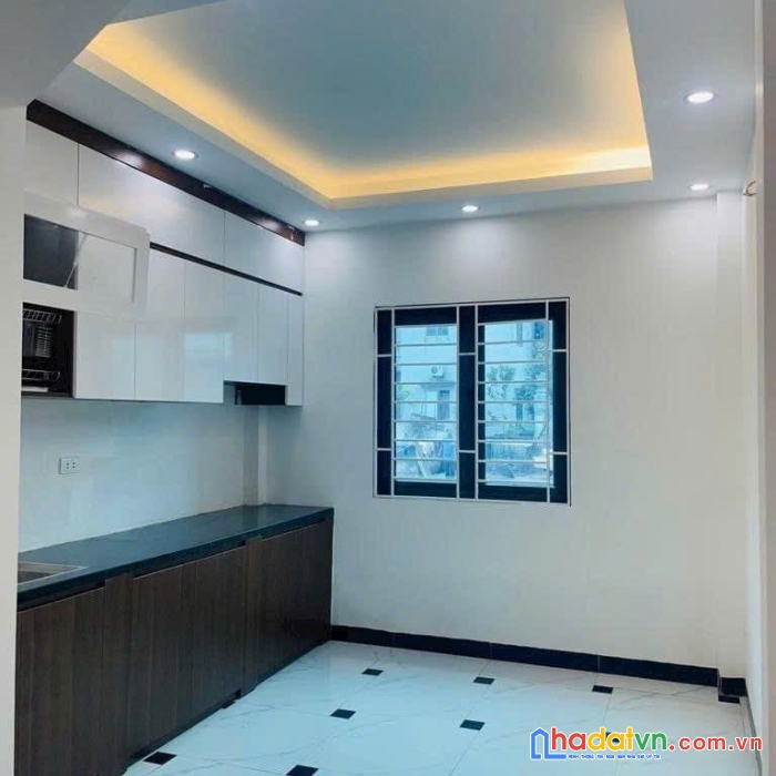 Bán nhà 50m2x3t, độ chàng, lô góc, ngõ thông oto đỗ cửa