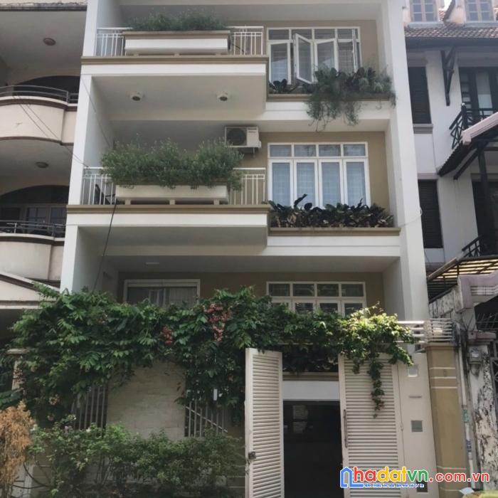 Địa chỉ nhà :  43 hồ văn huê, p9, q.phú nhuận
