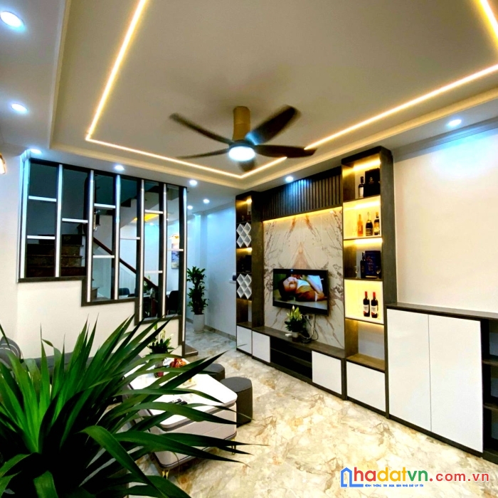 Bán nhà đẹp tứ liên  tây hồ 48m2 4 tầng  7.9 tỷ