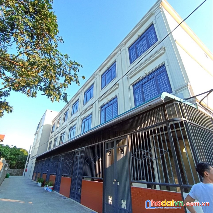 Bán nhà lô góc 45m2x3t độ chàng nội khu xóm triệu đô.
