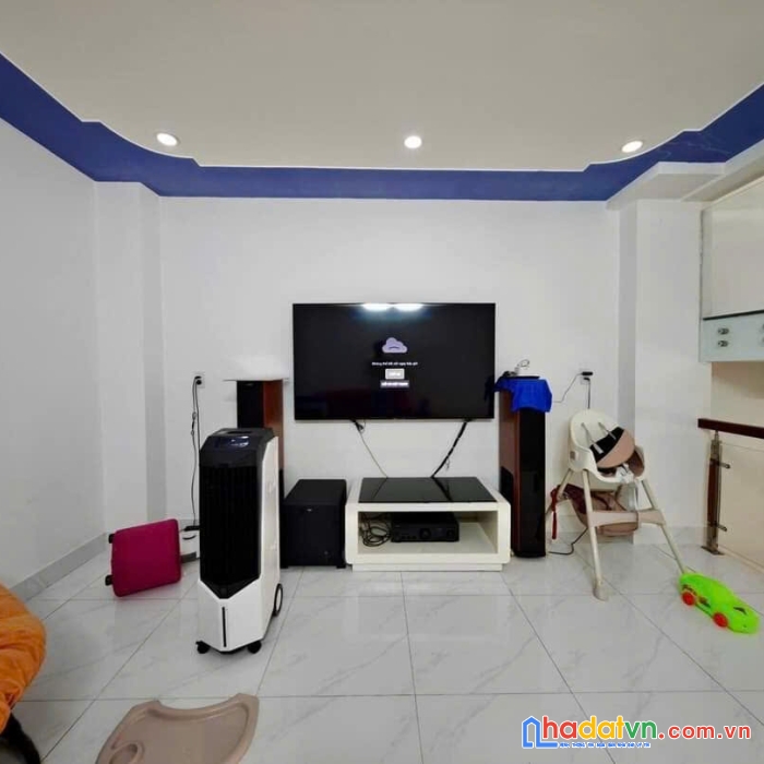 Bán nhà đẹp gần phạm văn chiêu,gò vấp, (ngang 4.1m x dài 13m), 3pn, 3wc, 66 triệu/m2