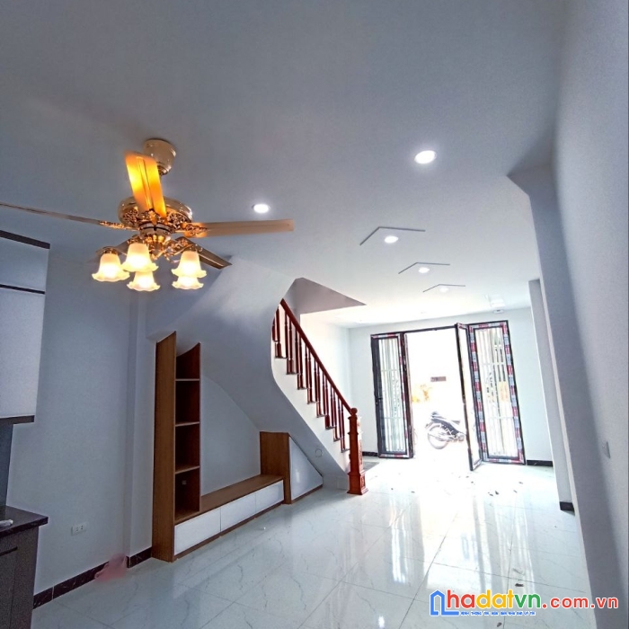 Bán nhà 47m2x3t, tân phú, cạnh đất đấu giá, trường c1,c2