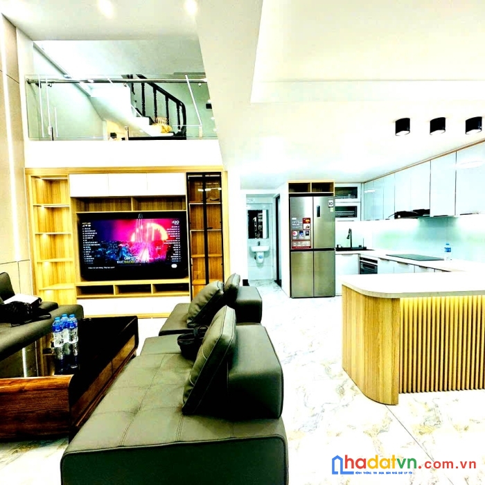 Bán nhà nghi tàm tây hồ  45m2 5 tầng  8.9 tỷ