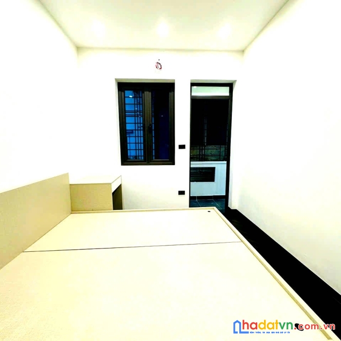 Bán nhà nghi tàm tây hồ  45m2 5 tầng  8.9 tỷ