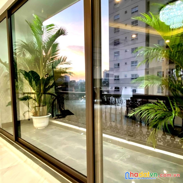 Bán nhanh nhà hoàng văn thụ hoàng mai 71m2 7 tầng 24.5 tỷ