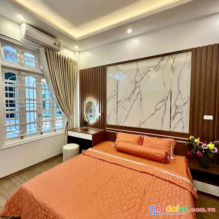 Nhà chính kinh - thanh xuân, dt 45m2 x 4t, giá 5.25 tỷ, ngõ thông sang cự lộc.