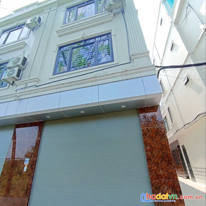 Bán nhà lô góc 30m2x4.5t, cách cầu đại thành 1km, oto đỗ