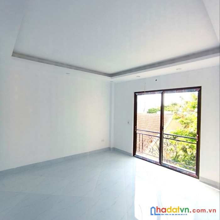Bán nhà lô góc 30m2x4.5t, cách cầu đại thành 1km, oto đỗ