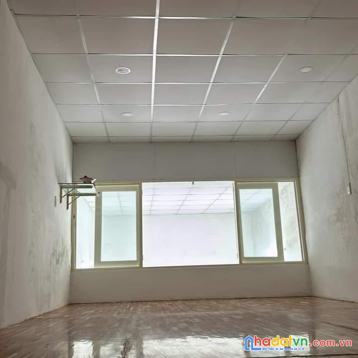 Bán nhà giáp quận bình thạnh, 54m2, (ngang 4m nở hậu 5.7m x 13m), nhỉnh 4 tỷ