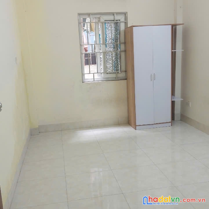 Cho thuê nhà chính chủ 5 tầng ngay đầu ngõ 142 đường kim giang – miễn trung gian 