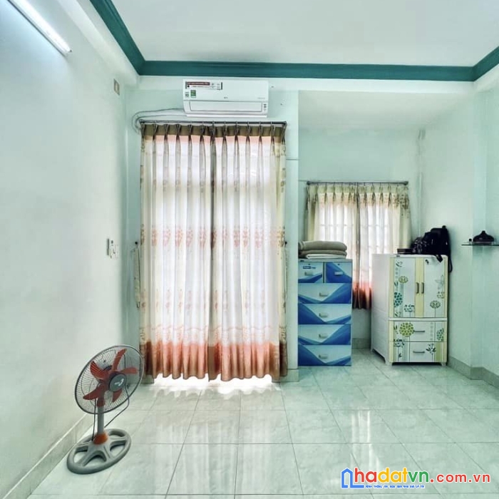 Bán nhà gần đường nguyễn kiệm, diện tích 4x13m, nở hậu 5.7m, chỉ 4.x tỷ