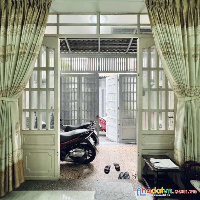 Bán nhà gần đường nguyễn kiệm, diện tích 4x13m, nở hậu 5.7m, chỉ 4.x tỷ