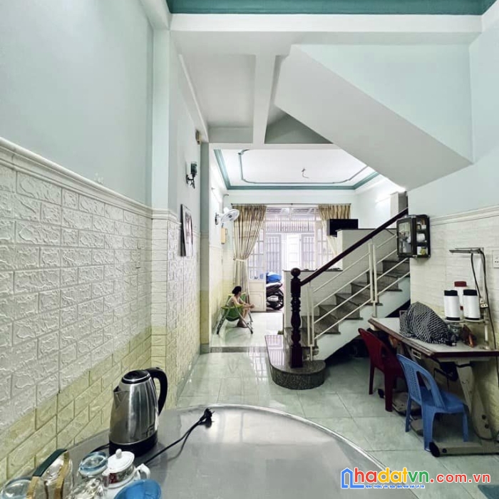 Bán nhà gần đường nguyễn kiệm, diện tích 4x13m, nở hậu 5.7m, chỉ 4.x tỷ