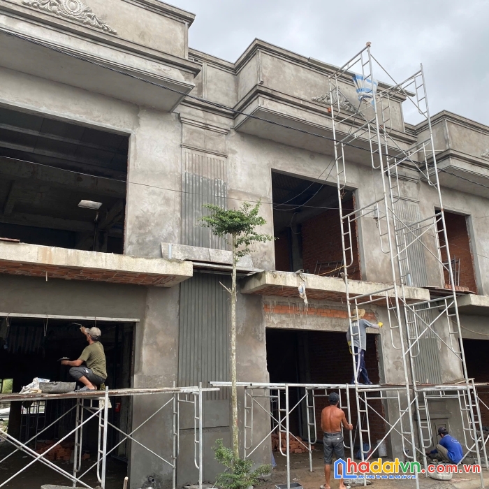 Nhà 1 trệt 1 lầu mới xây khu dân cư chợ tân hiệp