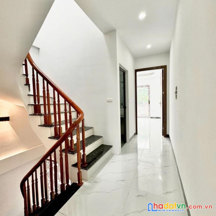Bán căn 30m2x4t, đồng nhân- đông la,5m ra đường oto tránh, 5 phút ra penika.