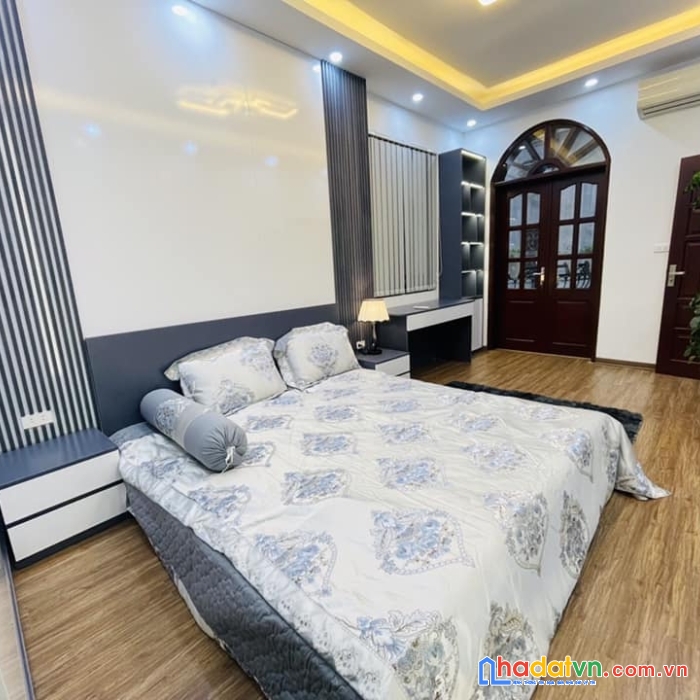 Bán nhà phố cảm hội, hai bà trưng 40m, 4 tầng. giá: 9.2 tỷ