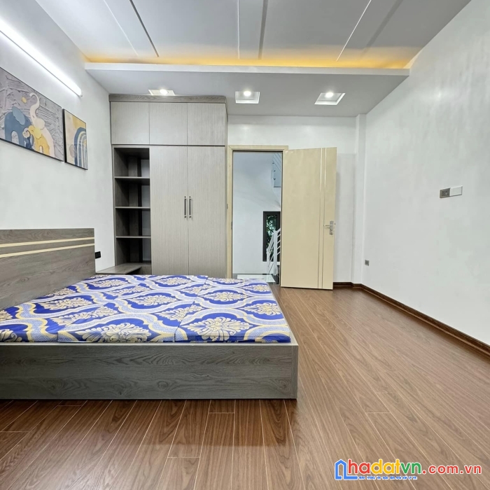 Bán nhà phố trương định, hai bà trưng 35m, 5 tầng. giá: 6.6 tỷ