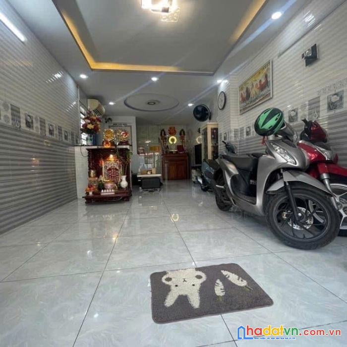 Bán nhà 3 tầng 104m2 đường võ văn ngân, phường linh chiểu, thủ đức.