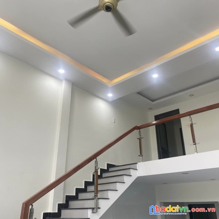 Bán nhà nguyên căn đưa trước 420tr nhận nhà vào ở cạnh kcn sikiko và minh hưng 3