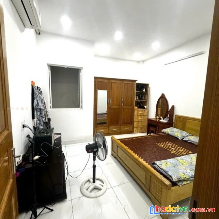 Nhà đẹp sát phạm văn chiêu, gò vấp, 53m2, ngang (4 x 13), 3 tầng, chỉ 5 tỷ