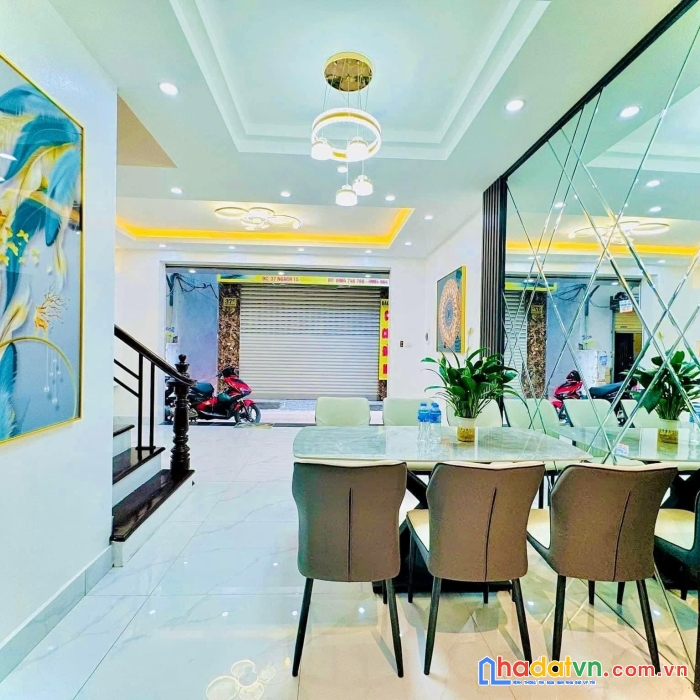 Bán nhà phố minh khai, hoàng mai 43m, 4 tầng. giá: 8.25 tỷ
