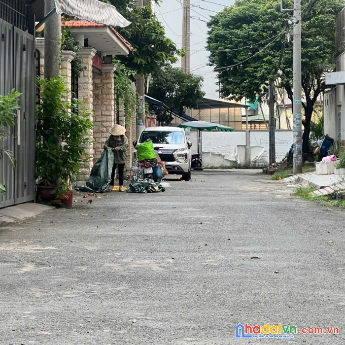 Bán 3 căn nhà trệt lầu 180 m2 ngay đường hiệp bình, hiệp bình chánh, thủ đức.