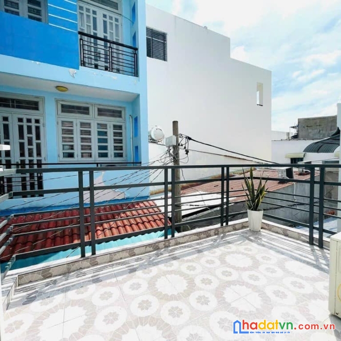 Bán nhà ngay lotte mart, hẻm 3m, mà chưa tới 3 tỷ